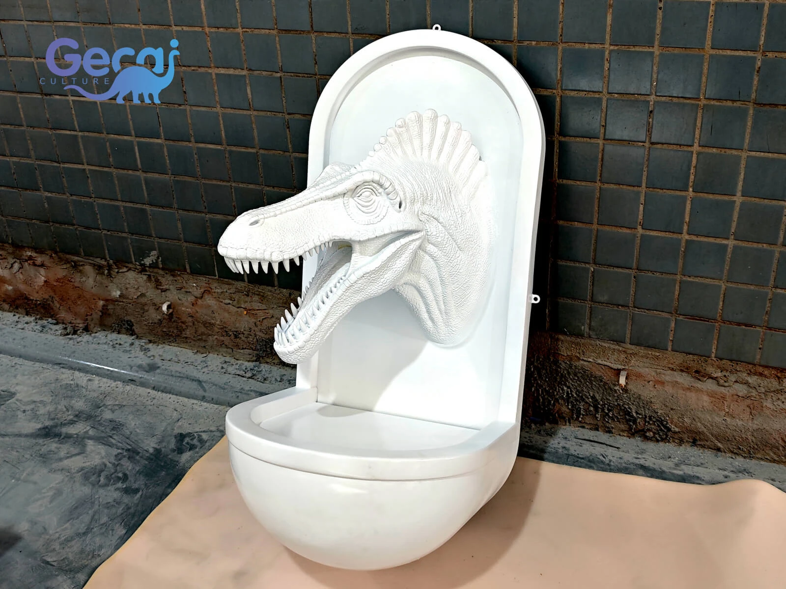 Fiberglass Spinosaurus Head Decoration is a realistic and eye-catching display designed for dinosaur parks, museums, exhibitions, themed restaurants, commercial spaces, and entertainment venues. Featuring the Spinosaurus' distinctive long snout, detailed teeth, realistic skin textures, and powerful appearance, this scu...