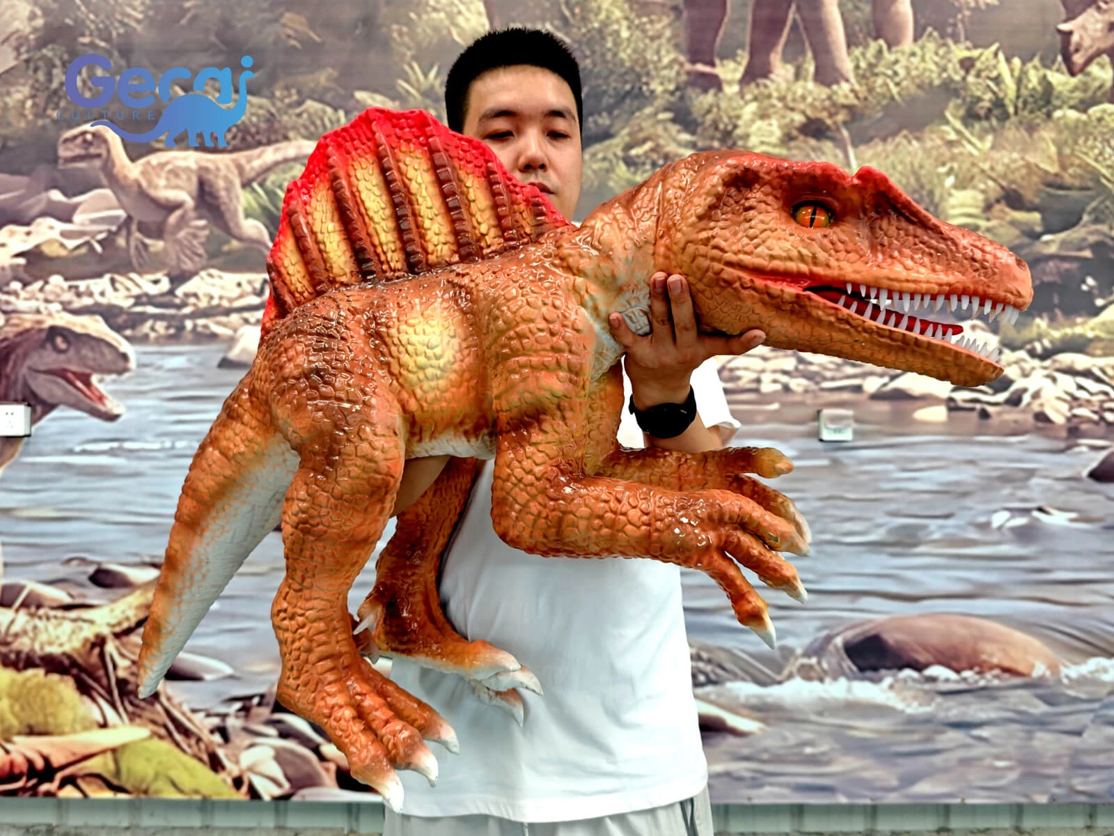 Custom realistic Spinosaurus puppet for sale with lifelike details and interactive movements. Ideal for theme parks, dinosaur shows, museums and events.