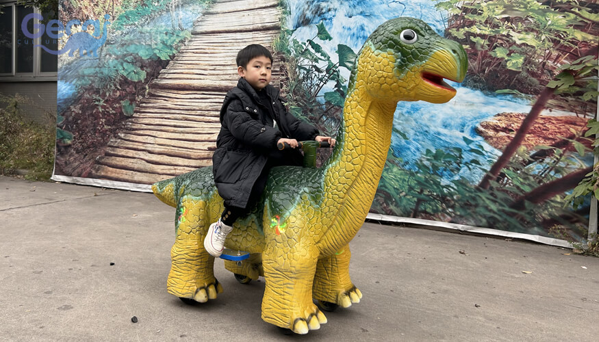 Lovely Brachiosaurus Scooter-Dinosaur Scooter-Dinosaur Park Animatronic ...