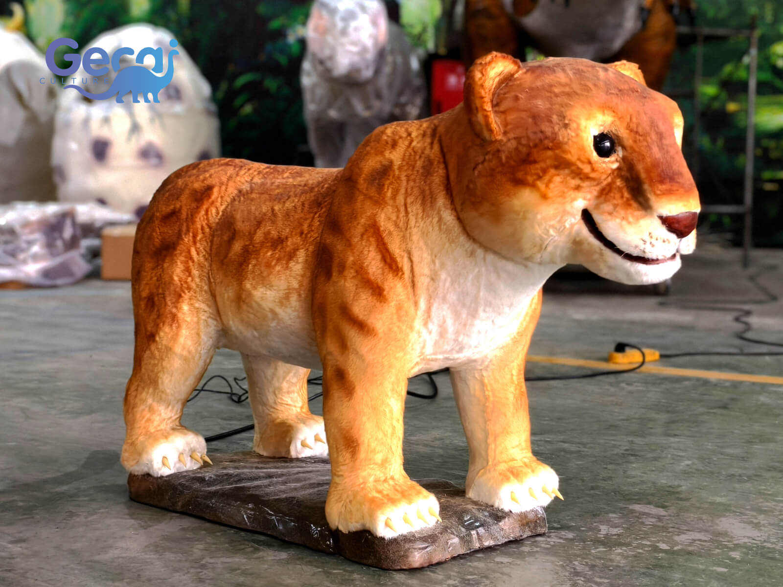Lifelike Animatronic Lion Cub for Zoo