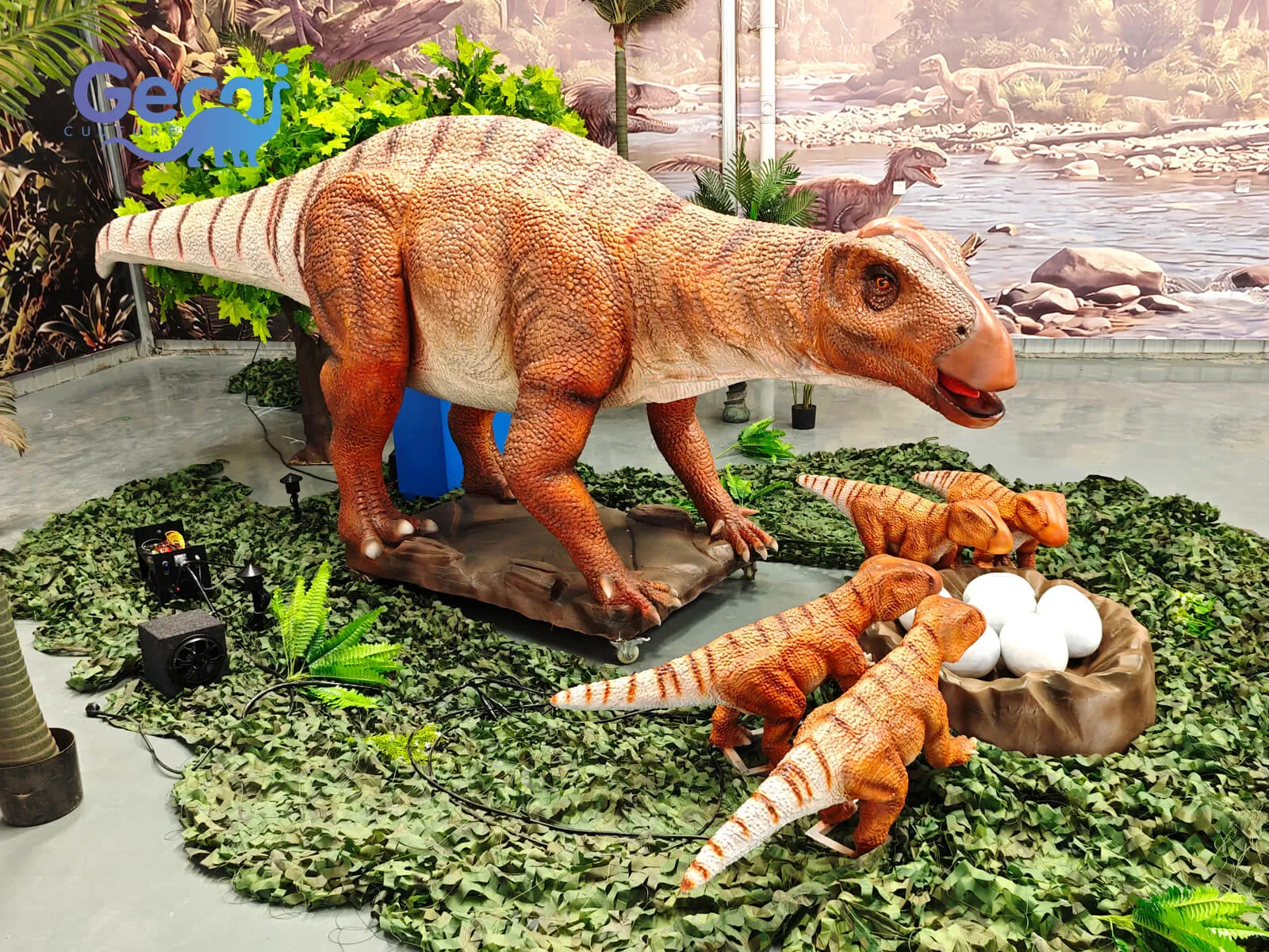High Standard Animatronic Maiasaura Set