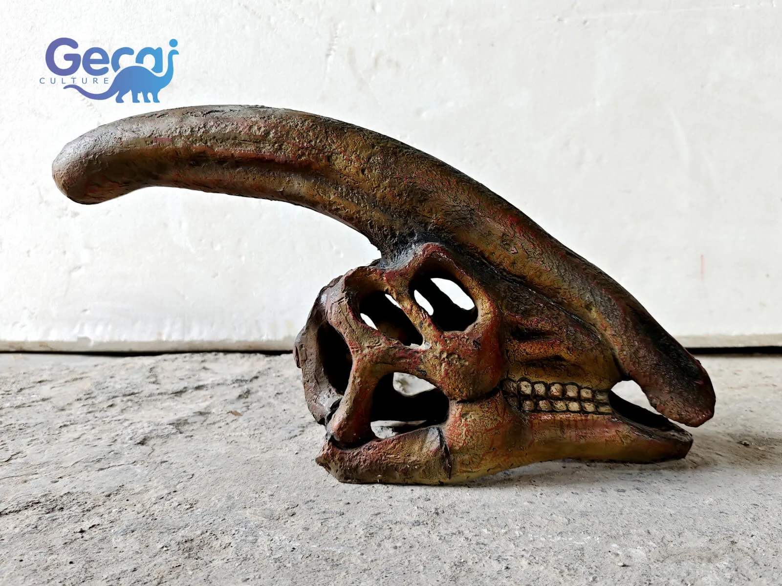 Parasaurolophus Skull Fossil Replica for Museum is a museum-quality display designed for natural history museums, science centers, educational institutions, and dinosaur-themed attractions. Featuring the dinosaur's distinctive elongated cranial crest, anatomically accurate proportions, realistic fossil textures, and ha...